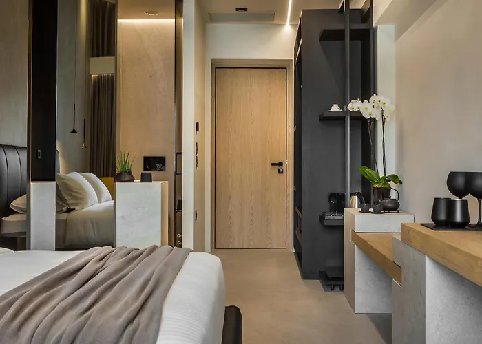 Canale & Otel Argostolion